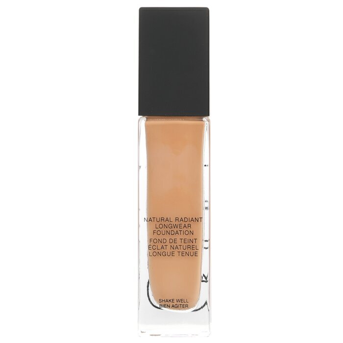NARS Natural Radiant - #Barcelona (Medium 4 - Voor een medium tot medium-diepe huid met subtiele perzikkleurige ondertonen) 30 ml