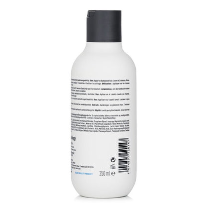 KMS California Moist Repair Conditioner (conditionering en reparatie) 250 ml/8,5 oz